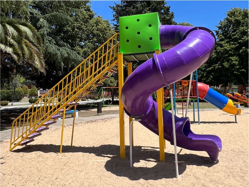 Tobogán tubo helicoidal